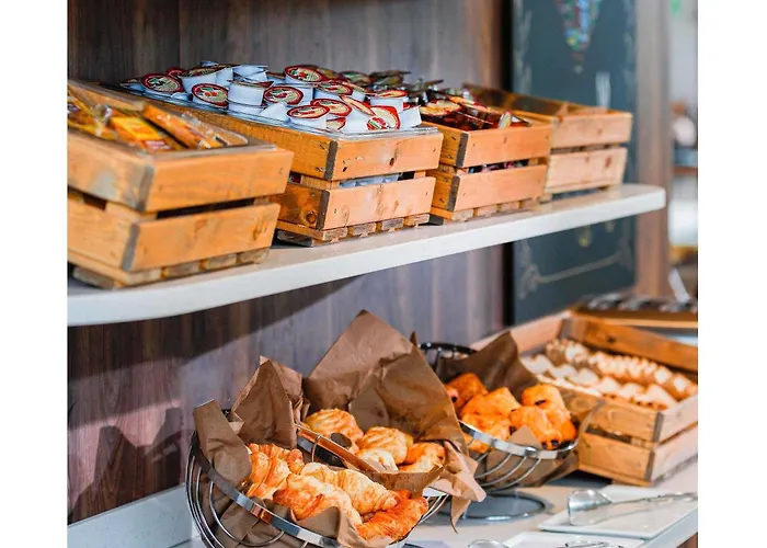 Ibis Luxembourg Airport Otel