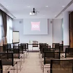 Ibis Luxembourg Airport Otel 3*