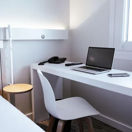 Отель Ibis Luxembourg Airport 3*