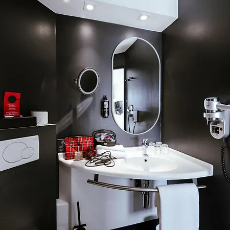 Ibis Luxembourg Airport ホテル