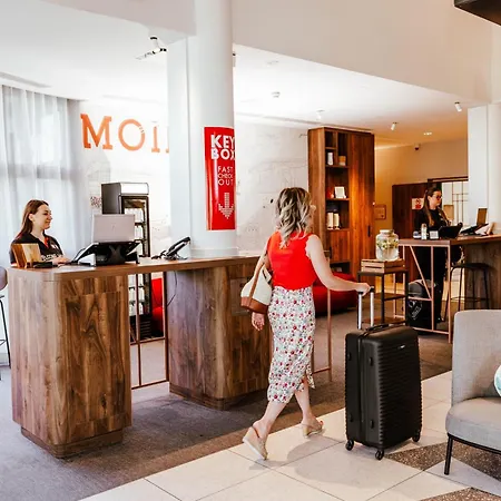 Отель Ibis Luxembourg Airport Niederanven