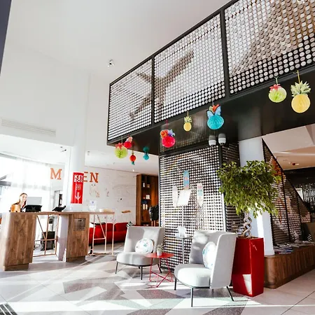 Ibis Luxembourg Airport Hotell 3*
