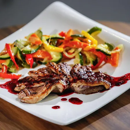 Ibis Luxembourg Airport Hotel 3*