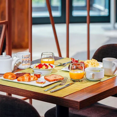 Ibis Luxembourg Airport 3*