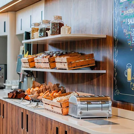 Ibis Luxembourg Airport