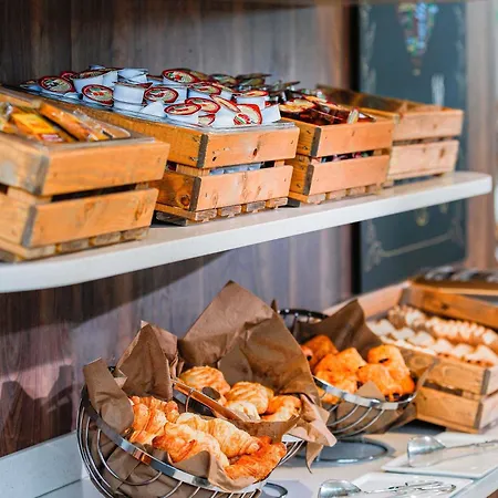 Ibis Luxembourg Airport Hotel