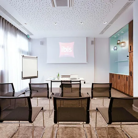 Ibis Luxembourg Airport Отель
