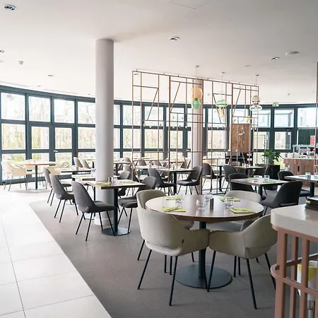 Ibis Luxembourg Airport