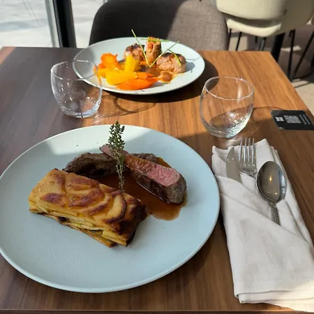 Ibis Luxembourg Airport ホテル 3*