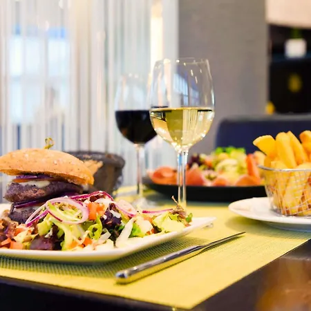 ホテル Ibis Luxembourg Airport Niederanven