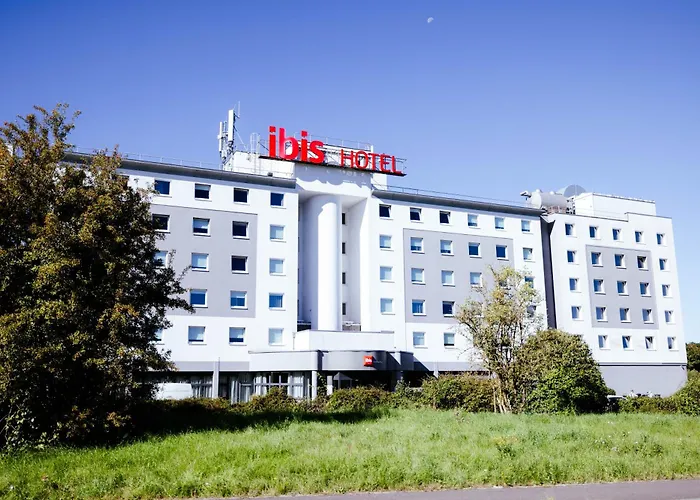 Ibis Luxembourg Airport 3*